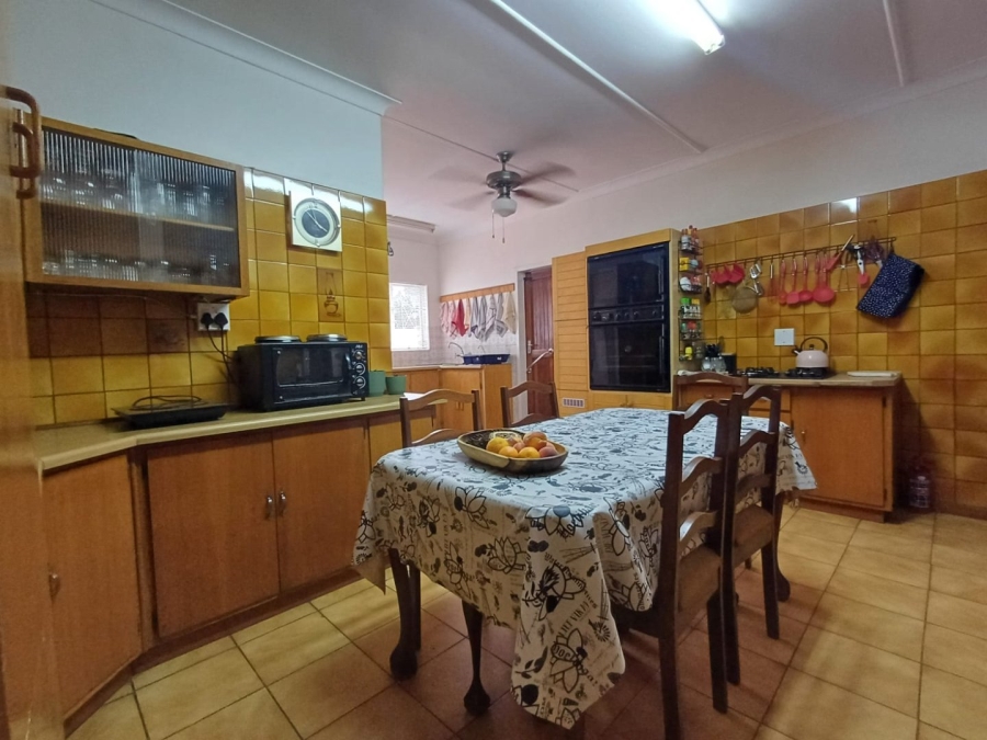 4 Bedroom Property for Sale in Flamwood North West